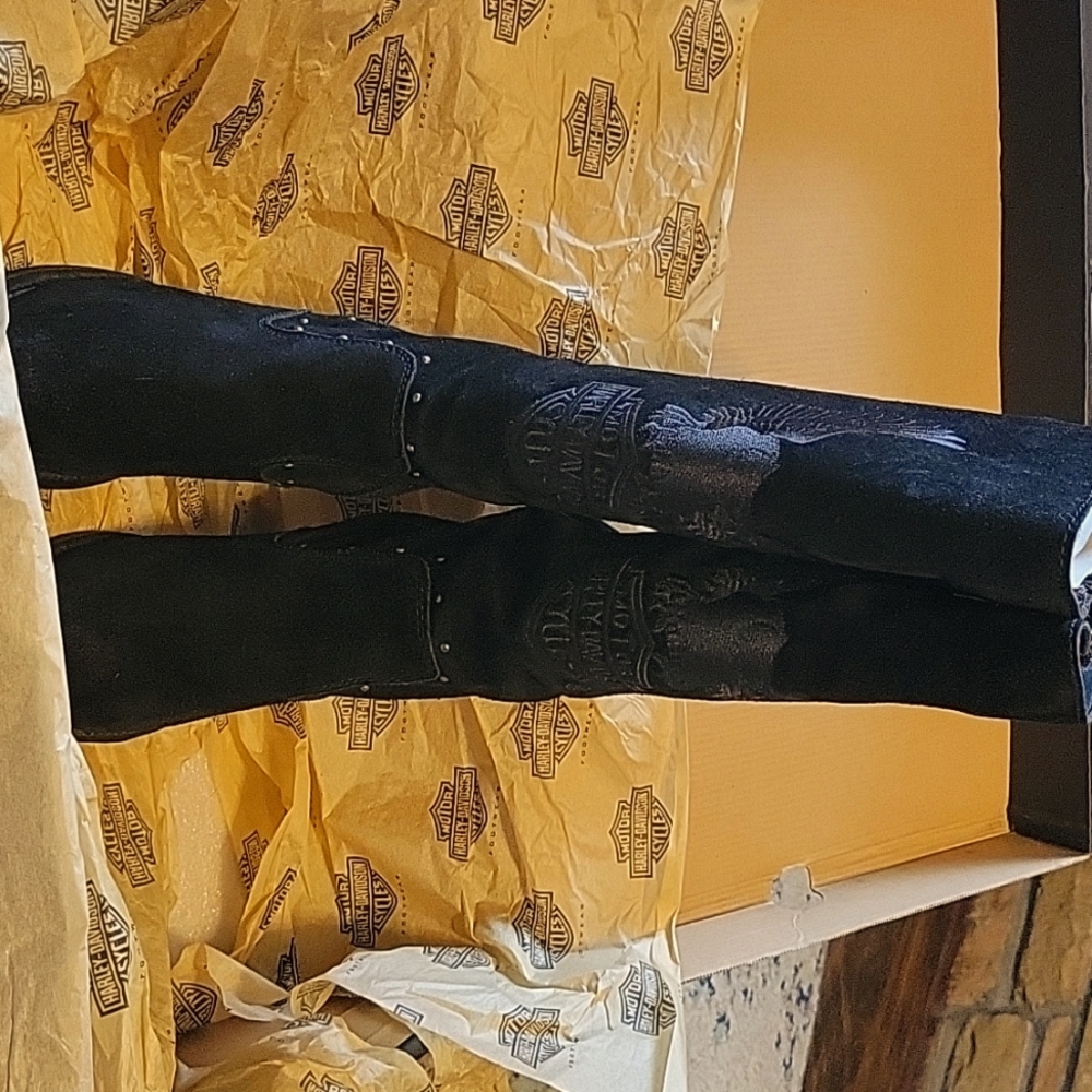 Woman's Harley Davidson Suede Boots